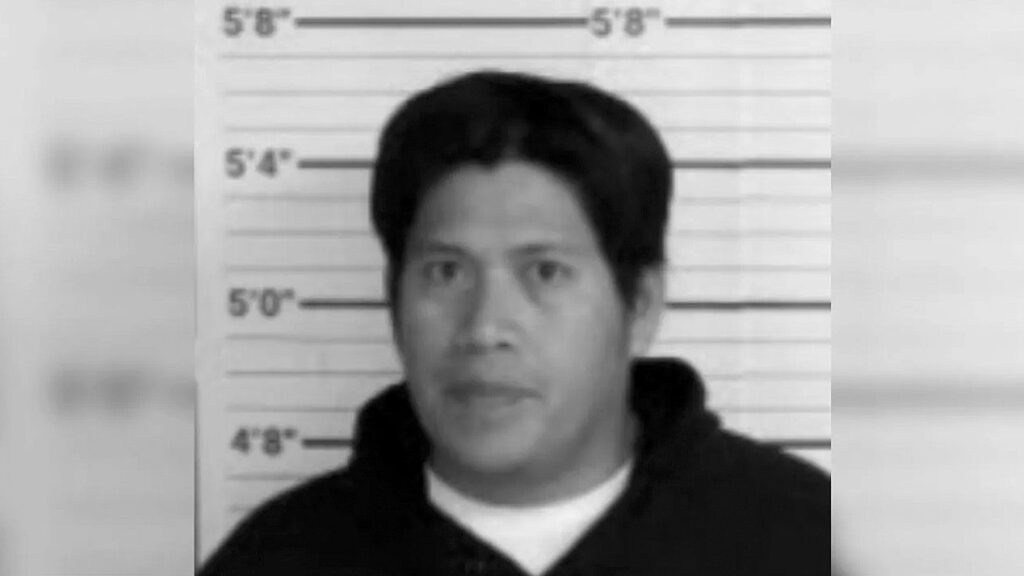 Hombre es detenido tras robar una camioneta y luego chocar