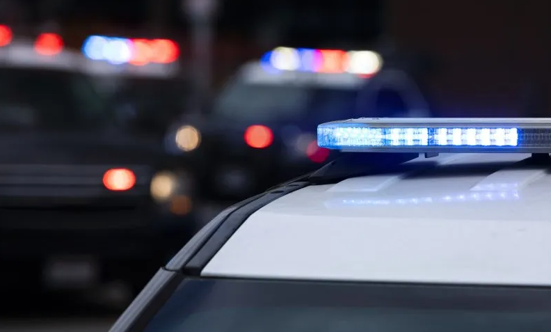 Atrapan a un joven de 14 años con un arma y municiones en escuela secundaria