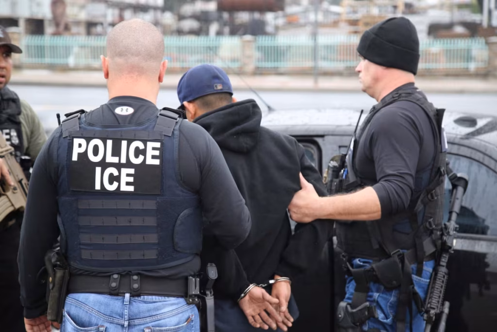 Miami aprobó el acuerdo 287(g): su policía ahora podrá detener migrantes en colaboración con ICE
