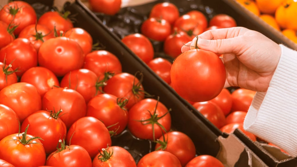 EE UU impone arancel de 17% a tomates mexicanos