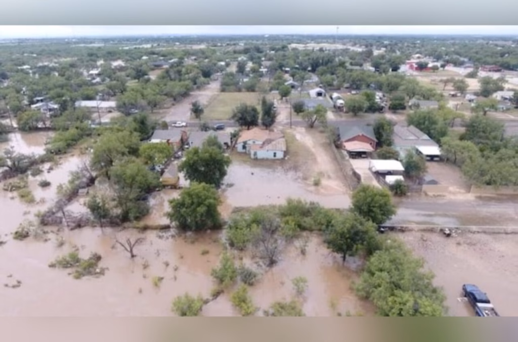 Autoridades advierten que tomará meses hallar a más de cien personas desaparecidas tras inundaciones en Texas