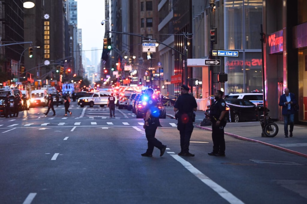 Cuatro muertos y una persona herida de gravedad tras un tiroteo masivo en New York