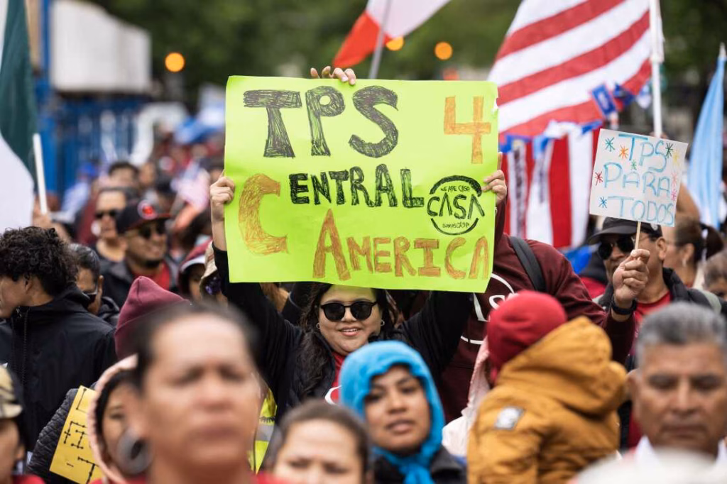 Juez extiende TPS para 60.000 personas de Honduras, Nicaragua y Nepal