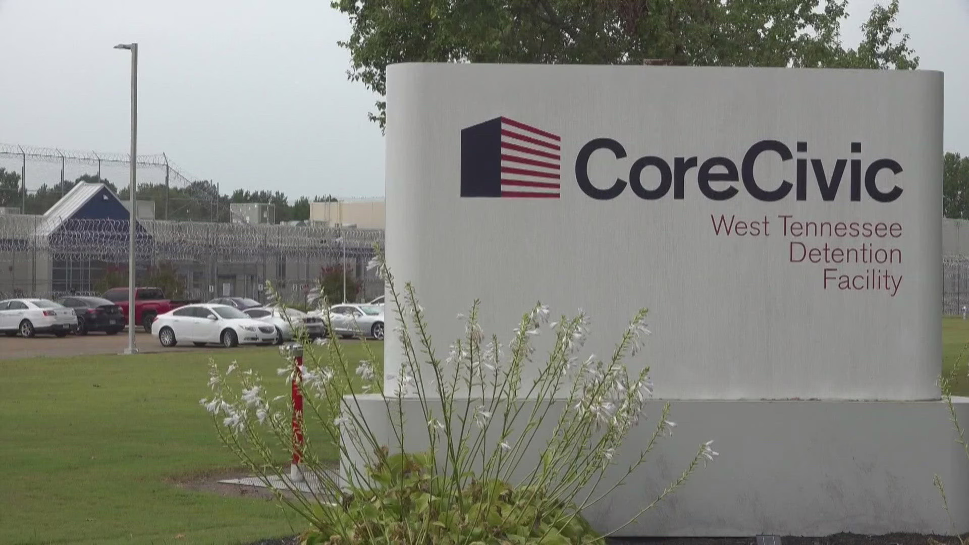 CoreCivic responde a críticas por detenciones en el Centro del Oeste de Tennessee