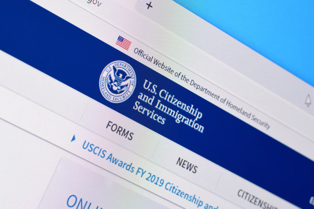 ¿Está Estados Unidos suspendiendo el asilo? Lo que necesitas saber