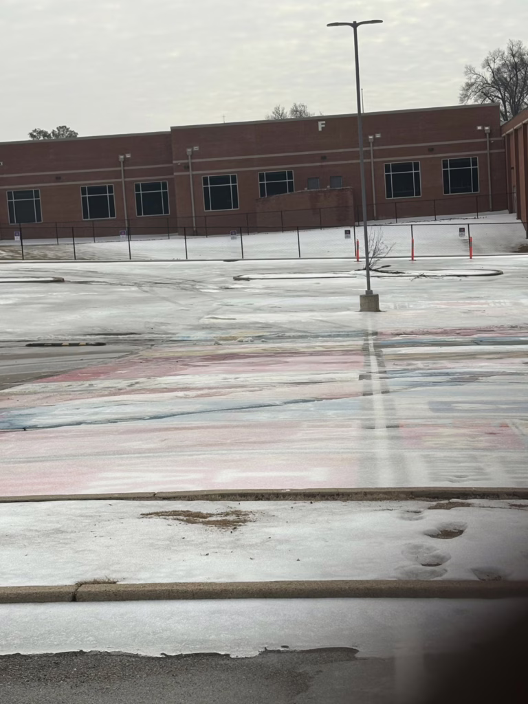 Distritos escolares anuncian noveno día sin clases en escuelas públicas del área de Memphis, tras tormenta invernal