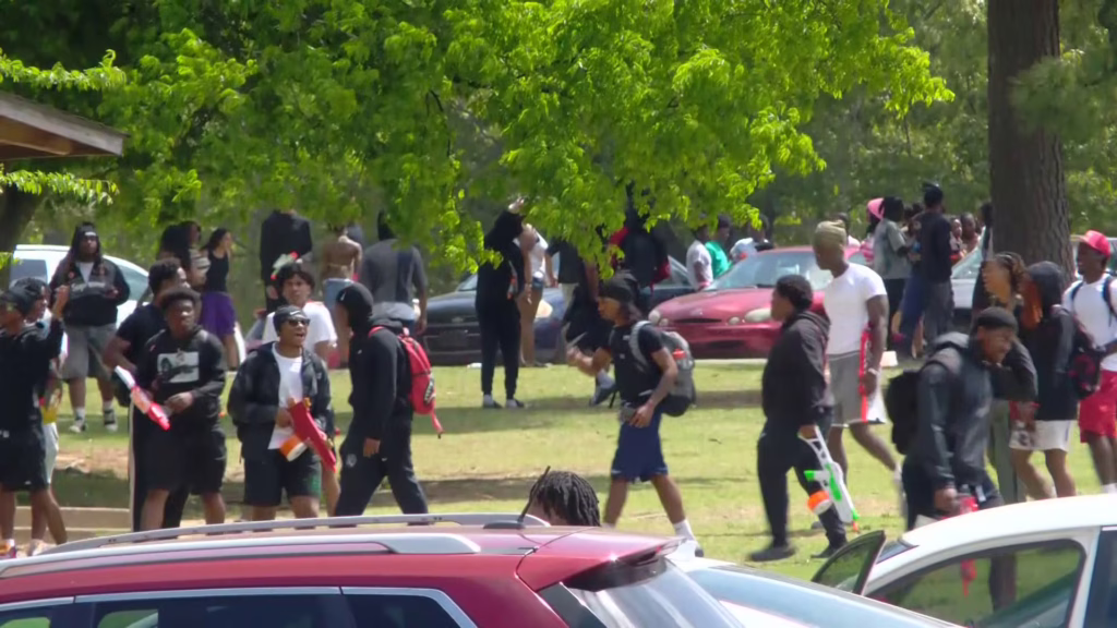 Tiroteo en el Shelby Farms que dejó un joven muerto habría comenzado con una pelea con pistolas de agua; este es el tercer incidente en las últimas semanas durante los «Senior Skip Day»