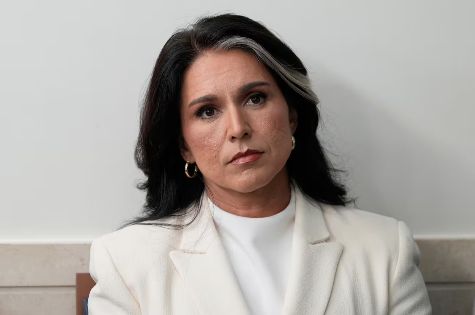 Tulsi Gabbard renuncia como directora de Inteligencia Nacional