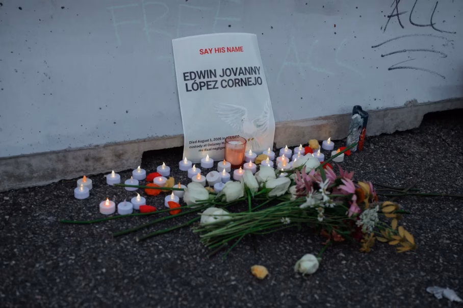 Más de 50,000 detenidos por ICE en julio y una nueva muerte bajo custodia genera críticas