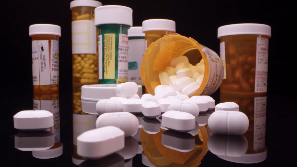 Suspenden por cinco años a médico de McNairy County acusado de recetar opioides de forma indebida